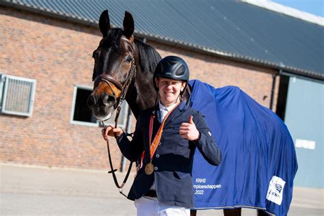 Raymond Redder met Le Grande tijdens springen