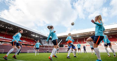 Philips Stadion vrouwenvoetbal Nederland Noord-Ierland
