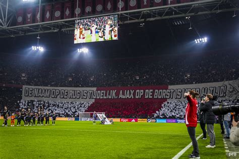 Ajax-vlaggenactie op Zuid J